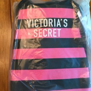 Victoria secrets large duffle bag